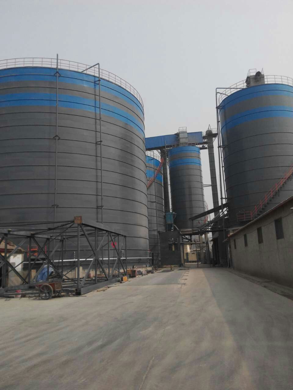 科尔沁右翼前粉煤灰储存库基础怎么建造